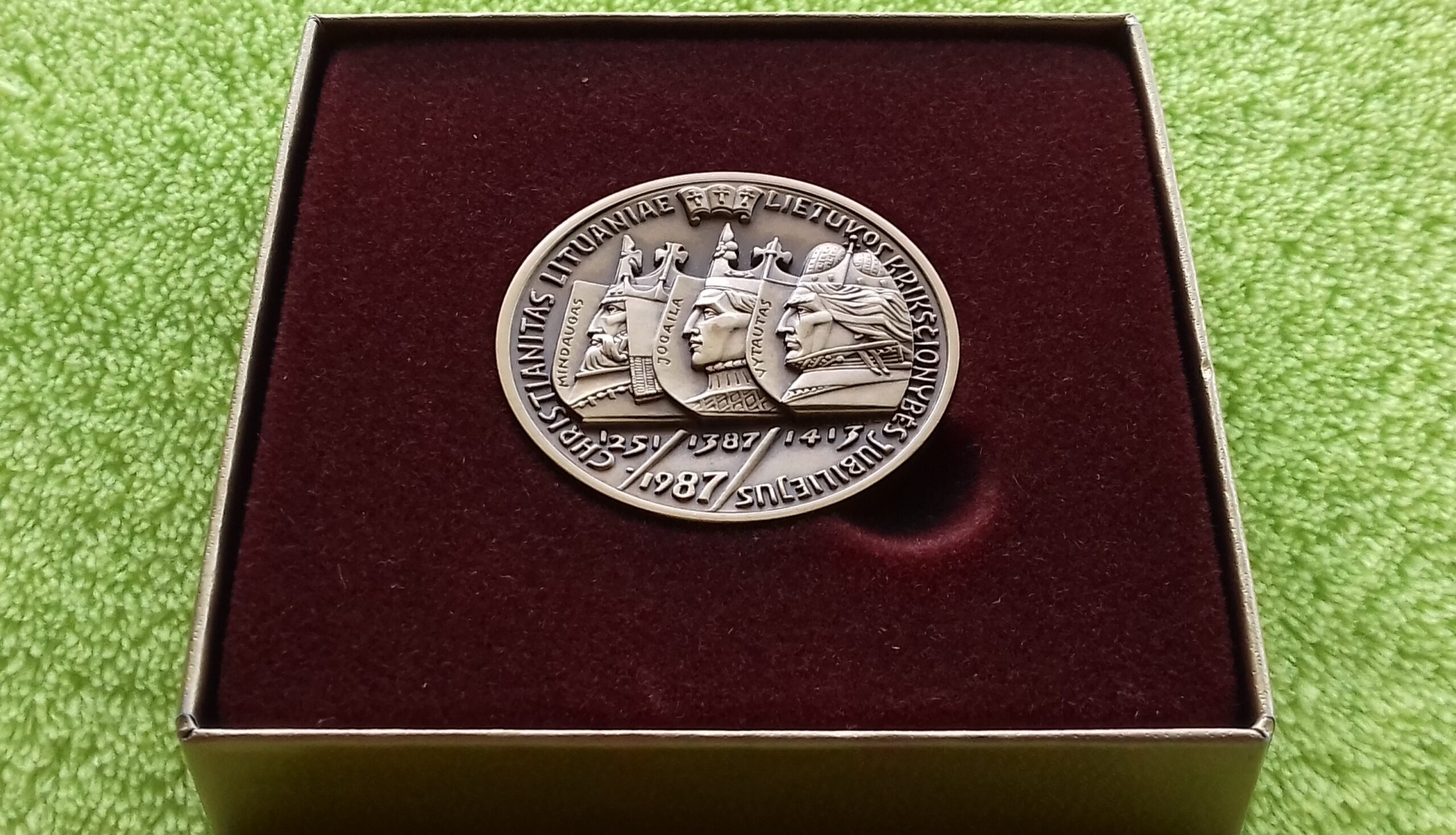 1987 stalo medalis - Image 2